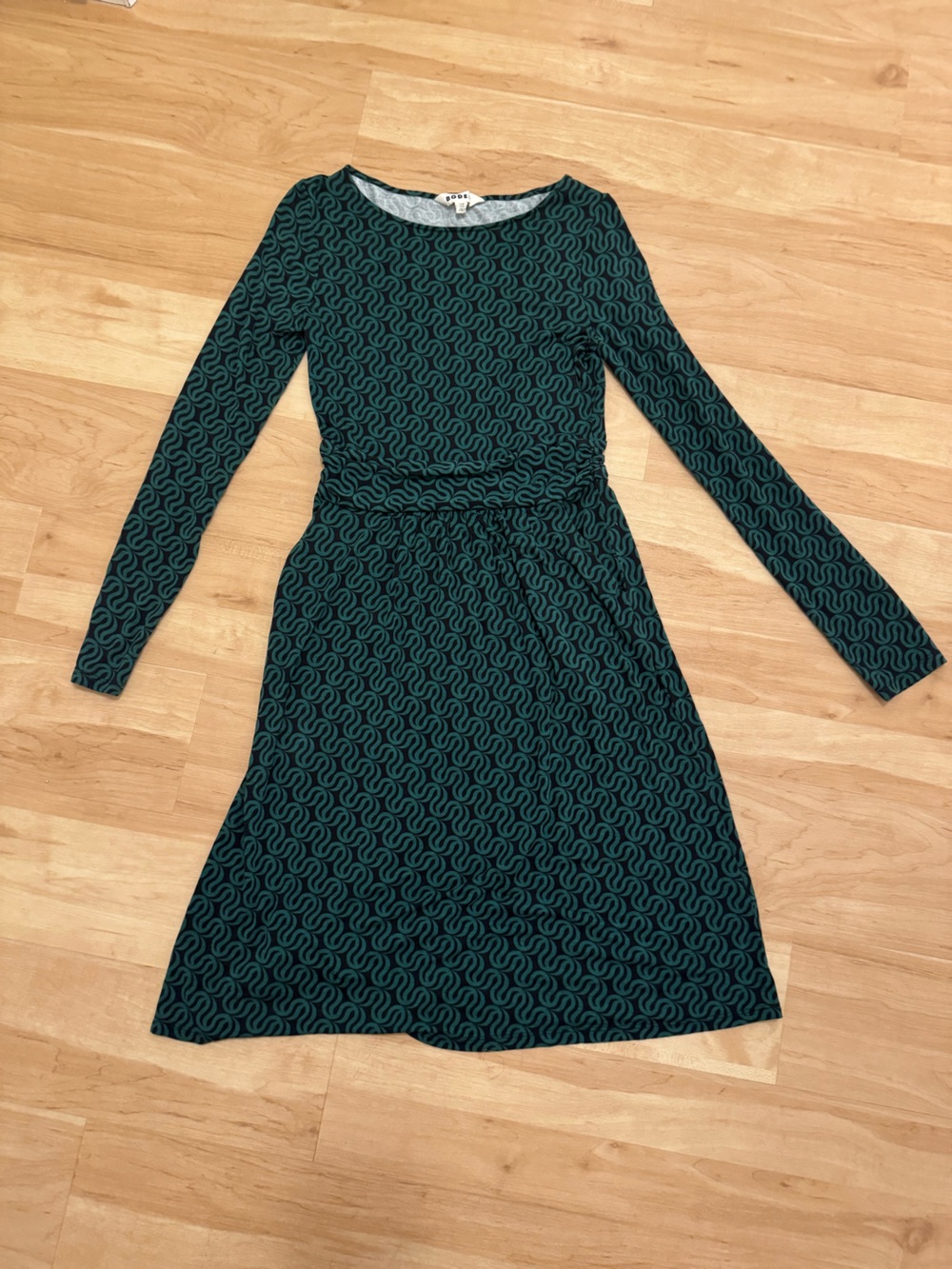 Boden Midi Dress Long Sleeve Green and Black Patterned with Pockets Size 2